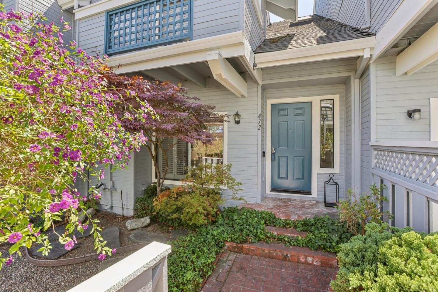 Detail Gallery Image 7 of 60 For 472 Mountain Laurel Ct, Mountain View,  CA 94043 - 2 Beds | 2/1 Baths