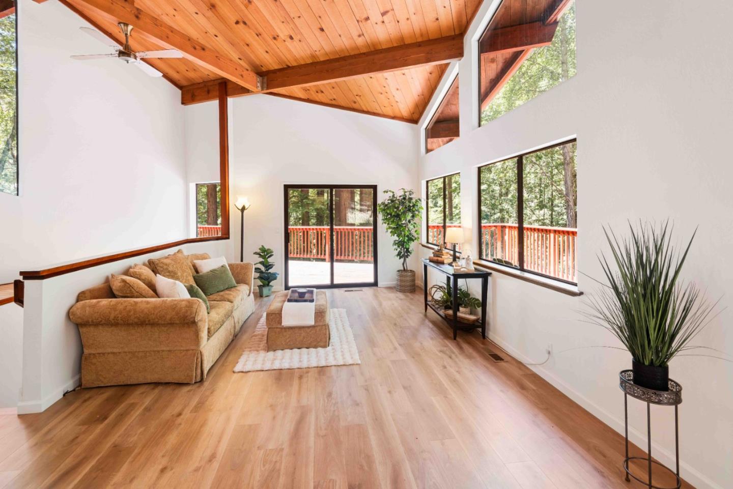Detail Gallery Image 16 of 46 For 510 Warren Dr, Santa Cruz,  CA 95060 - 3 Beds | 2/1 Baths