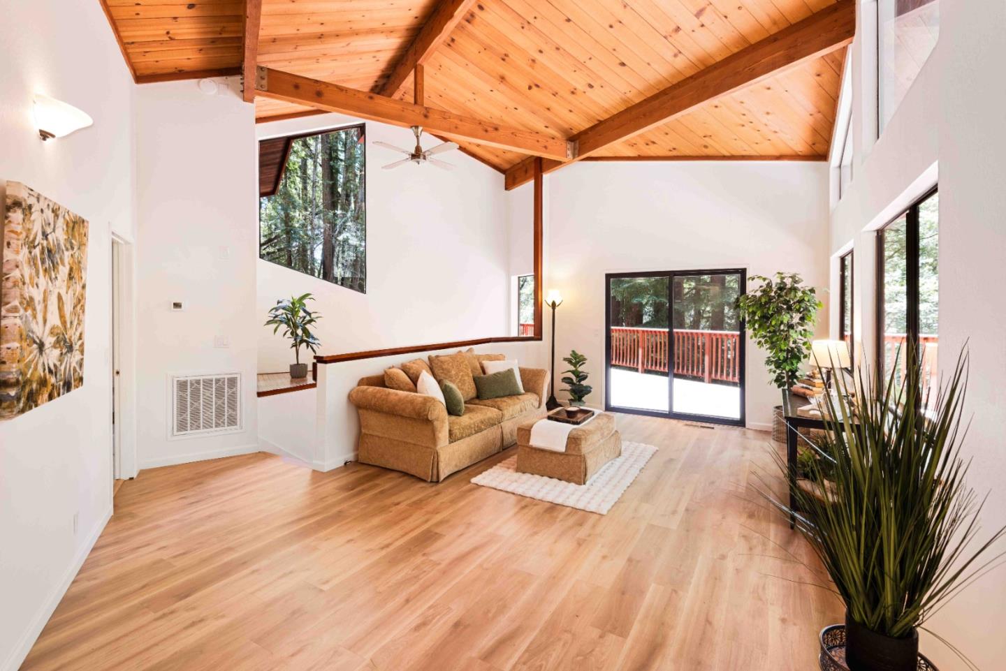 Detail Gallery Image 18 of 46 For 510 Warren Dr, Santa Cruz,  CA 95060 - 3 Beds | 2/1 Baths