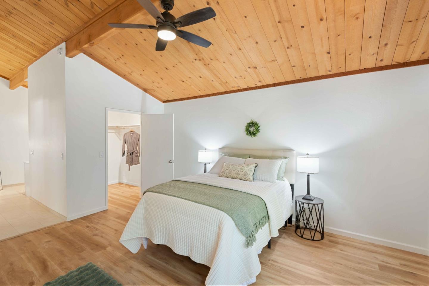 Detail Gallery Image 21 of 46 For 510 Warren Dr, Santa Cruz,  CA 95060 - 3 Beds | 2/1 Baths