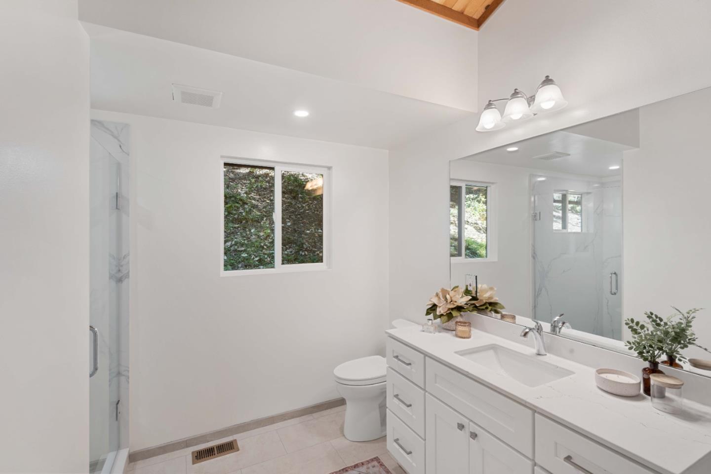 Detail Gallery Image 24 of 46 For 510 Warren Dr, Santa Cruz,  CA 95060 - 3 Beds | 2/1 Baths