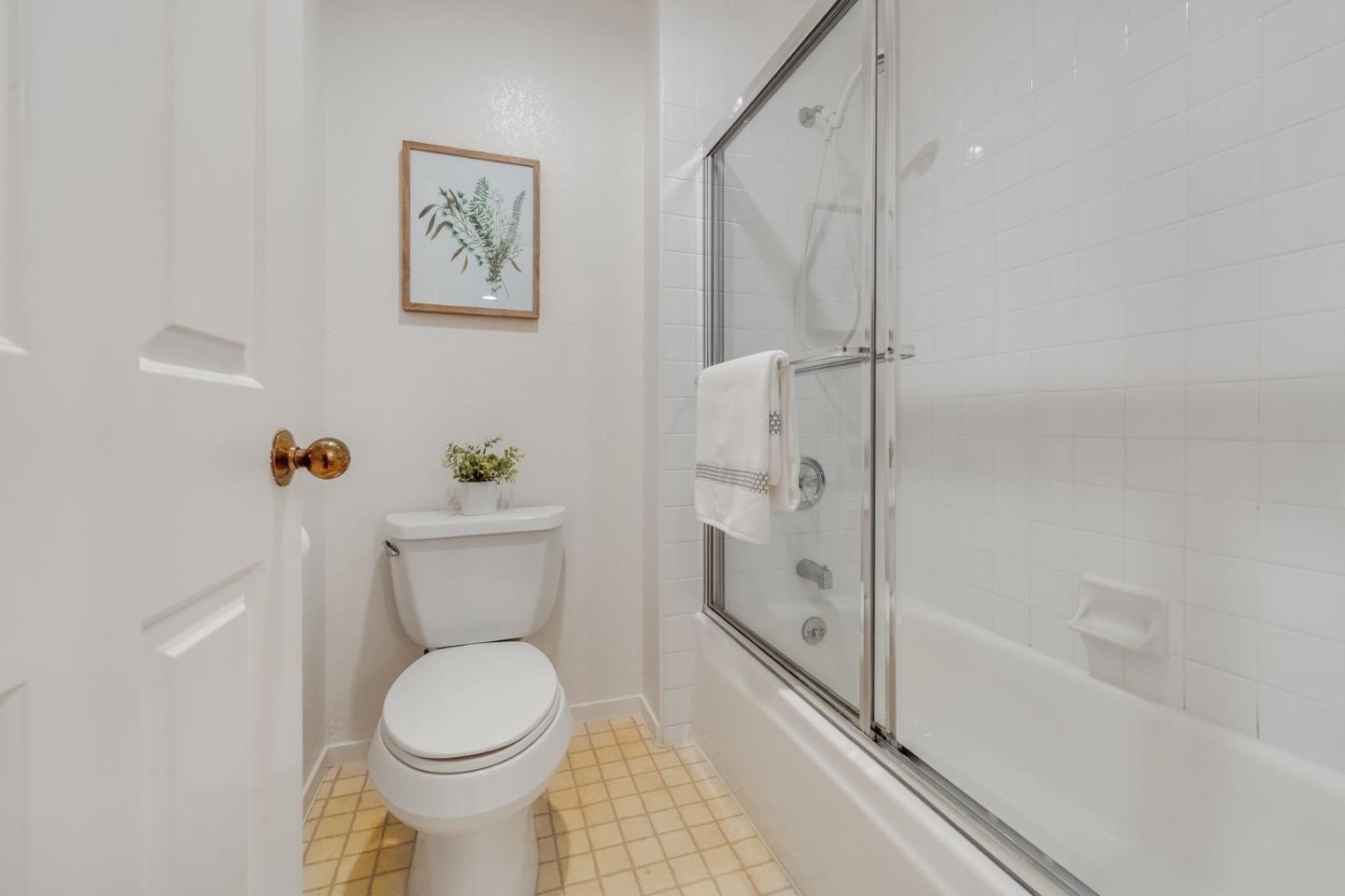 Detail Gallery Image 6 of 37 For 1300 Quarry Ct #309,  Richmond,  CA 94801 - 2 Beds | 2 Baths