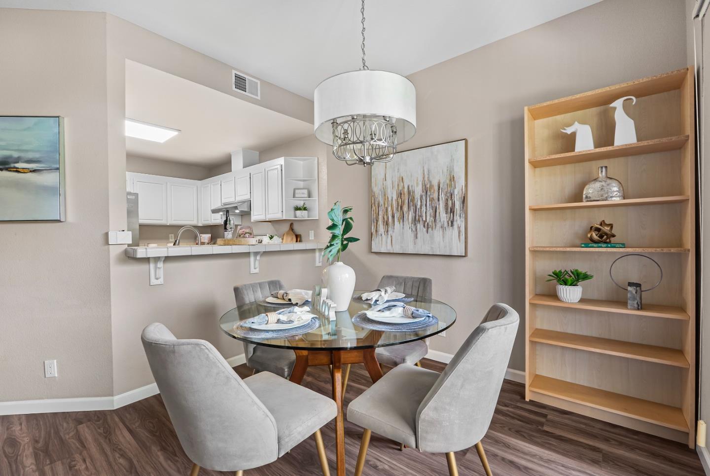 Detail Gallery Image 4 of 35 For 1908 Magdalena Cir #59,  Santa Clara,  CA 95051 - 2 Beds | 1 Baths