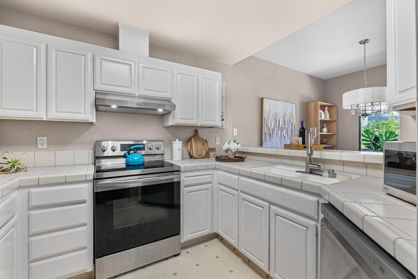 Detail Gallery Image 9 of 35 For 1908 Magdalena Cir #59,  Santa Clara,  CA 95051 - 2 Beds | 1 Baths