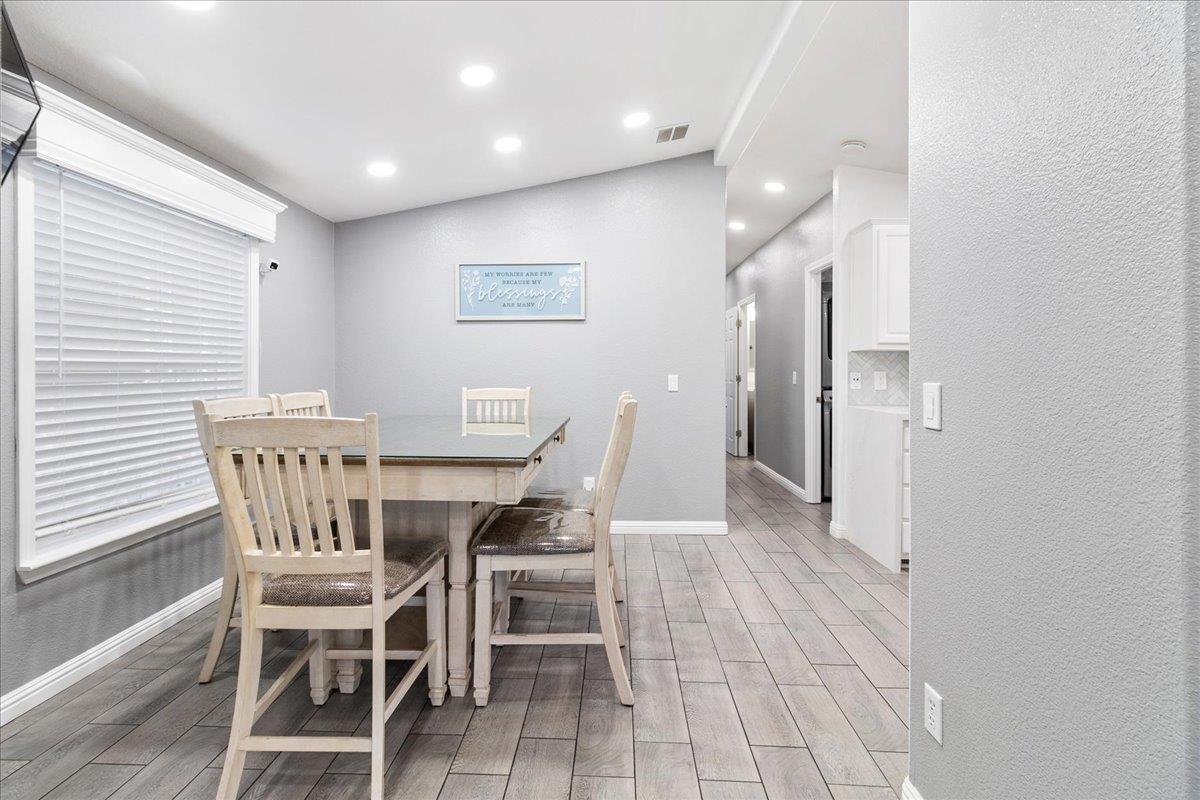 Detail Gallery Image 9 of 33 For 789 Green Valley Rd #121,  Watsonville,  CA 95076 - 3 Beds | 2 Baths
