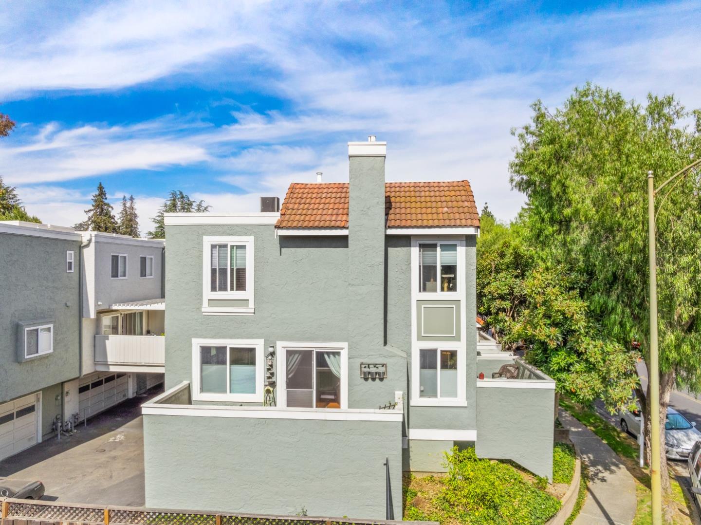 Detail Gallery Image 2 of 55 For 170 Michael Dr, Campbell,  CA 95008 - 2 Beds | 2/1 Baths
