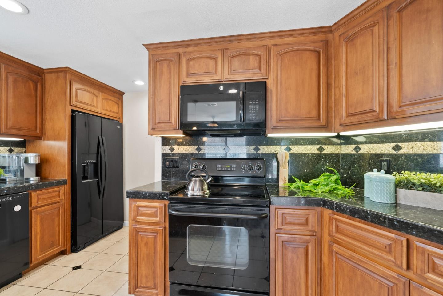 Detail Gallery Image 23 of 55 For 170 Michael Dr, Campbell,  CA 95008 - 2 Beds | 2/1 Baths