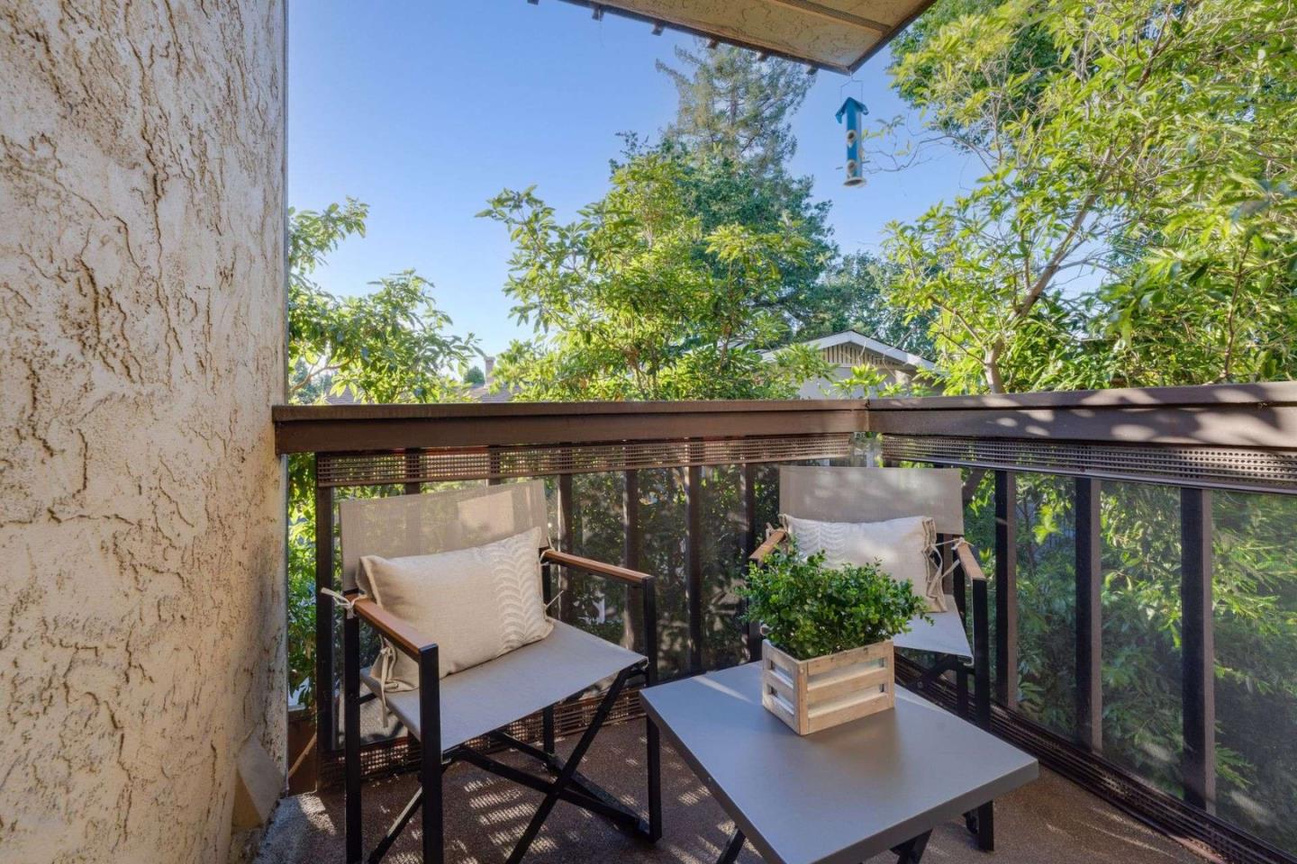 Detail Gallery Image 17 of 40 For 1122 Brewster Ave, Redwood City,  CA 94062 - 2 Beds | 2/1 Baths