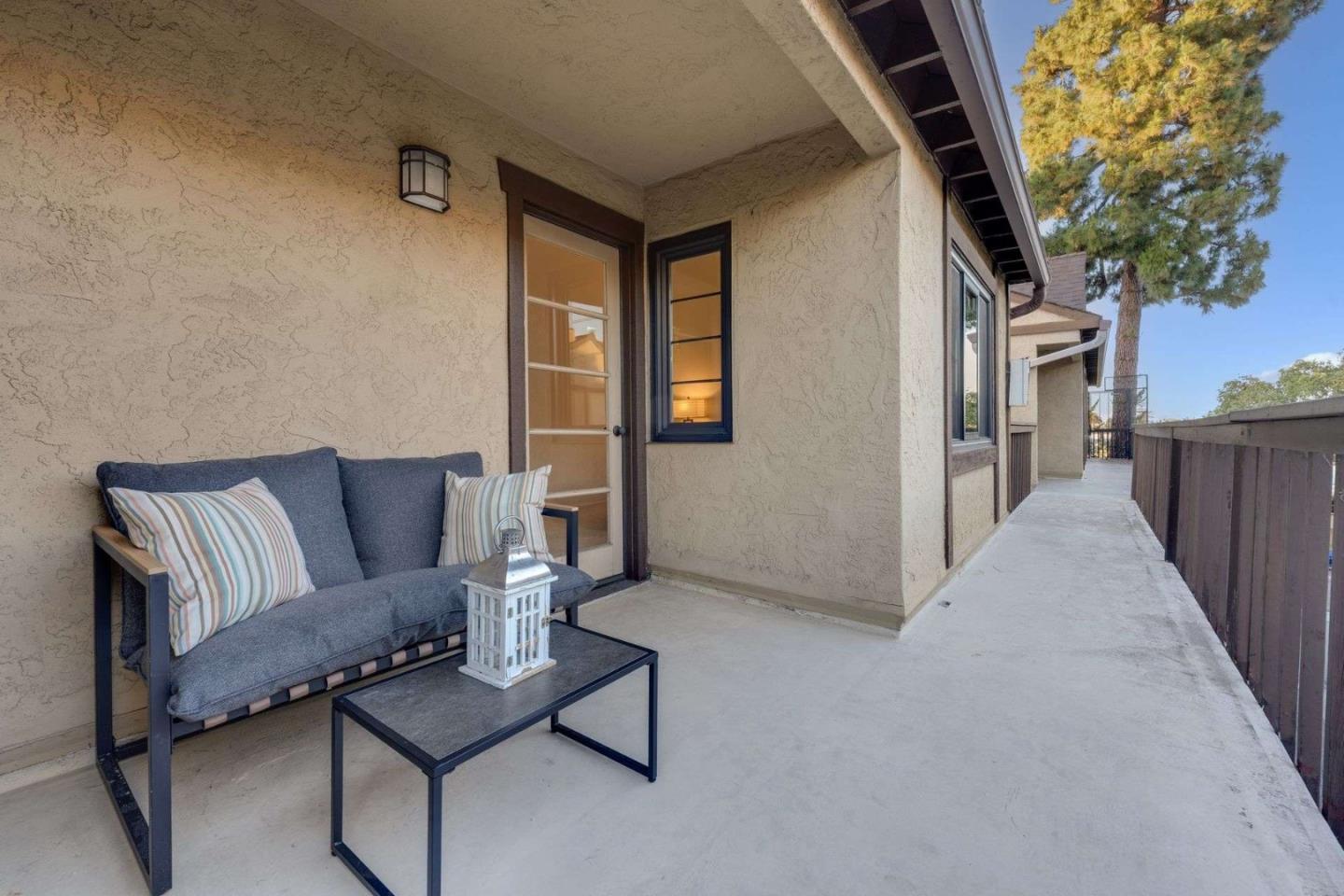 Detail Gallery Image 24 of 40 For 1122 Brewster Ave, Redwood City,  CA 94062 - 2 Beds | 2/1 Baths