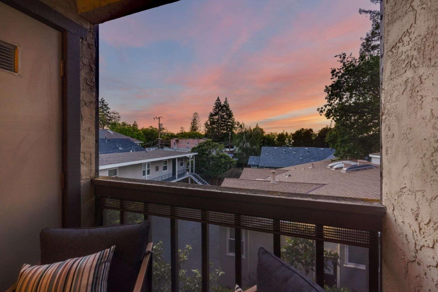 Detail Gallery Image 35 of 40 For 1122 Brewster Ave, Redwood City,  CA 94062 - 2 Beds | 2/1 Baths