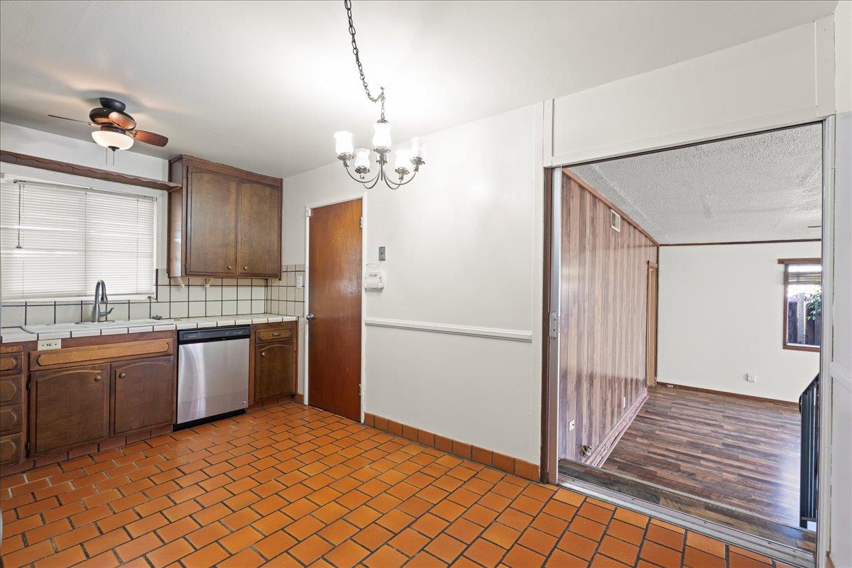 Detail Gallery Image 6 of 21 For 1991 Santa Inez Ct, Santa Clara,  CA 95051 - 3 Beds | 2 Baths