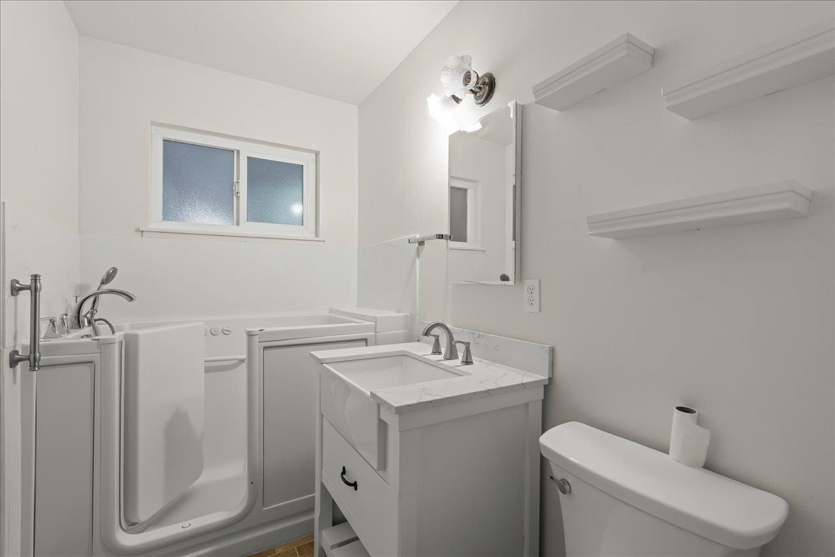 Detail Gallery Image 8 of 21 For 1991 Santa Inez Ct, Santa Clara,  CA 95051 - 3 Beds | 2 Baths