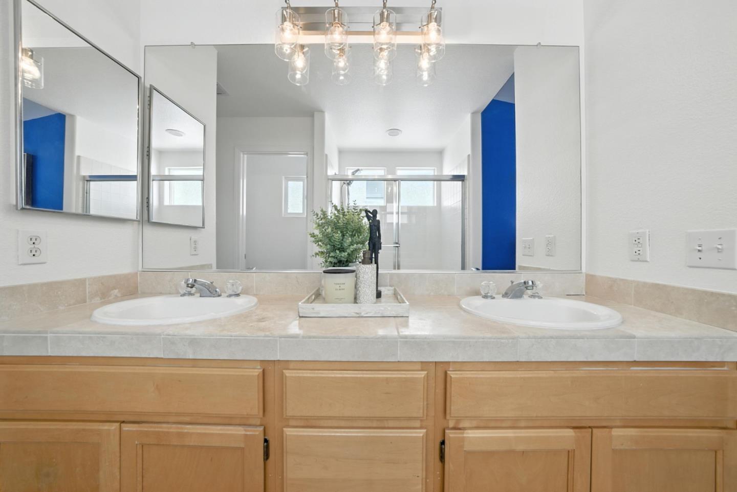 Detail Gallery Image 20 of 55 For 546 Chelsea Xing, San Jose,  CA 95138 - 3 Beds | 2/1 Baths