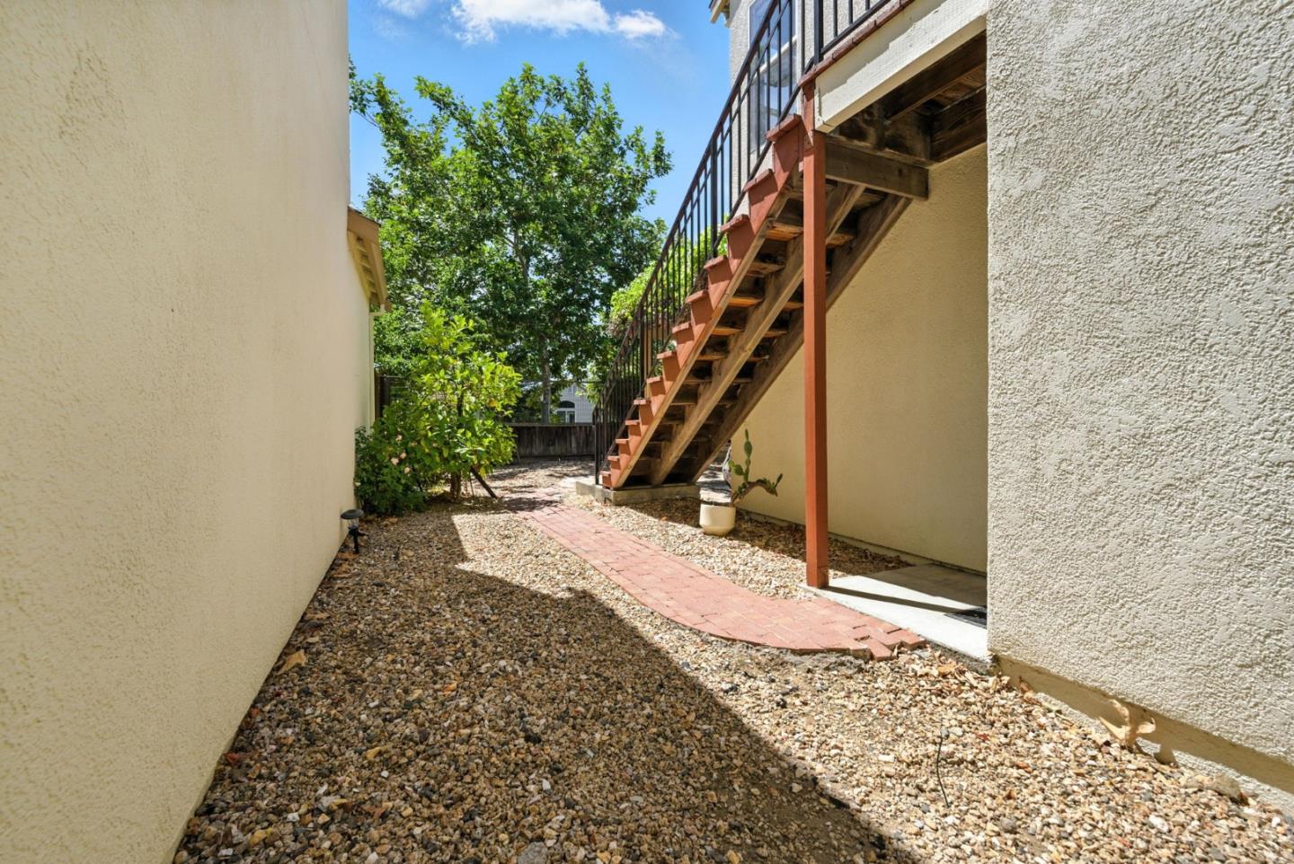 Detail Gallery Image 32 of 55 For 546 Chelsea Xing, San Jose,  CA 95138 - 3 Beds | 2/1 Baths