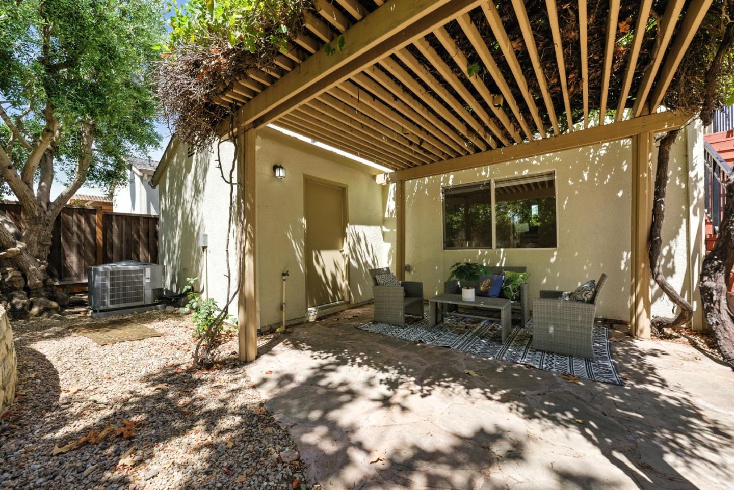 Detail Gallery Image 34 of 55 For 546 Chelsea Xing, San Jose,  CA 95138 - 3 Beds | 2/1 Baths