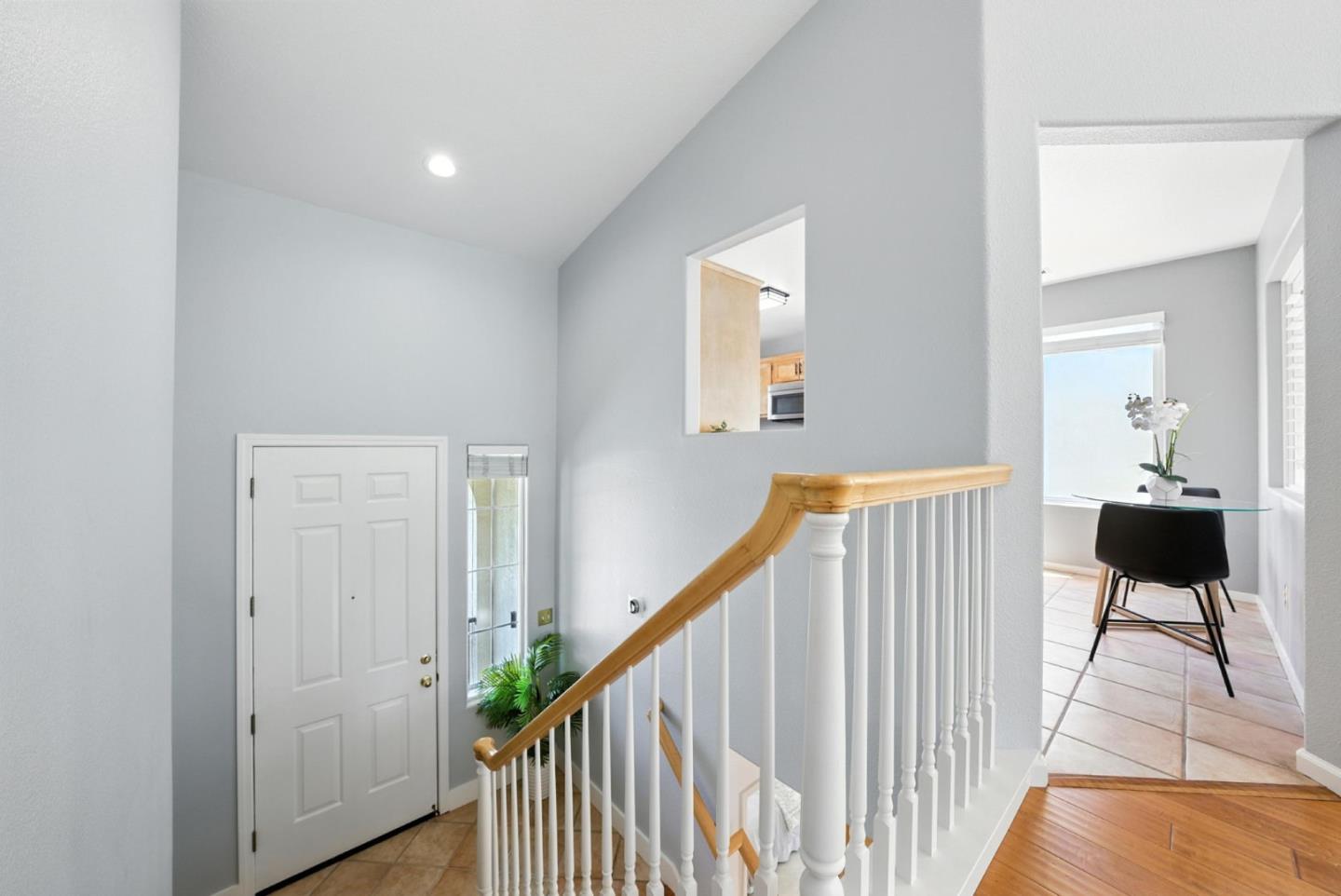 Detail Gallery Image 4 of 55 For 546 Chelsea Xing, San Jose,  CA 95138 - 3 Beds | 2/1 Baths