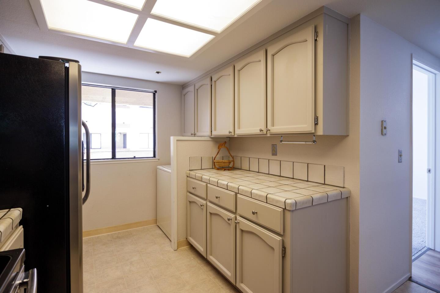 Detail Gallery Image 14 of 36 For 20666 Celeste Cir, Cupertino,  CA 95014 - 1 Beds | 1 Baths