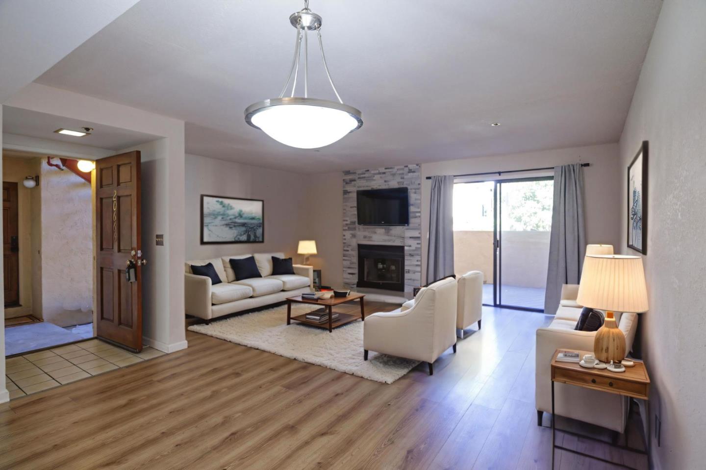 Detail Gallery Image 2 of 36 For 20666 Celeste Cir, Cupertino,  CA 95014 - 1 Beds | 1 Baths