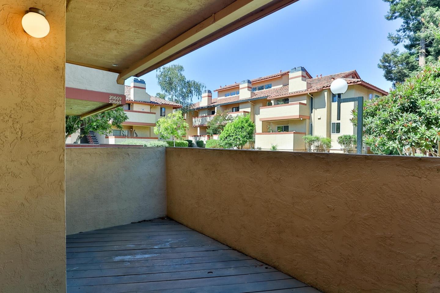 Detail Gallery Image 24 of 36 For 20666 Celeste Cir, Cupertino,  CA 95014 - 1 Beds | 1 Baths