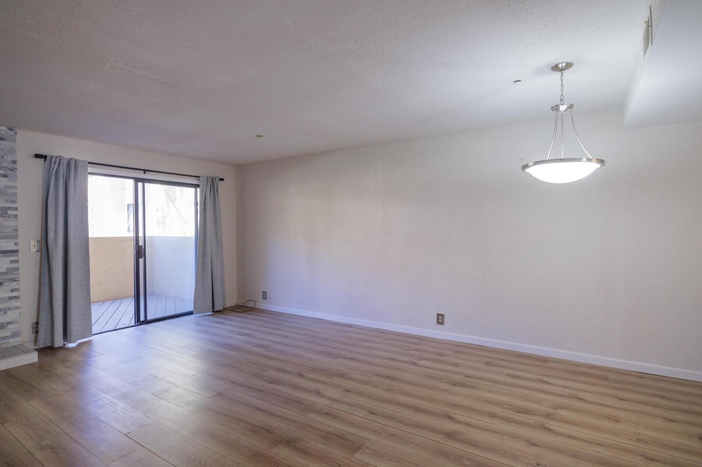 Detail Gallery Image 7 of 36 For 20666 Celeste Cir, Cupertino,  CA 95014 - 1 Beds | 1 Baths