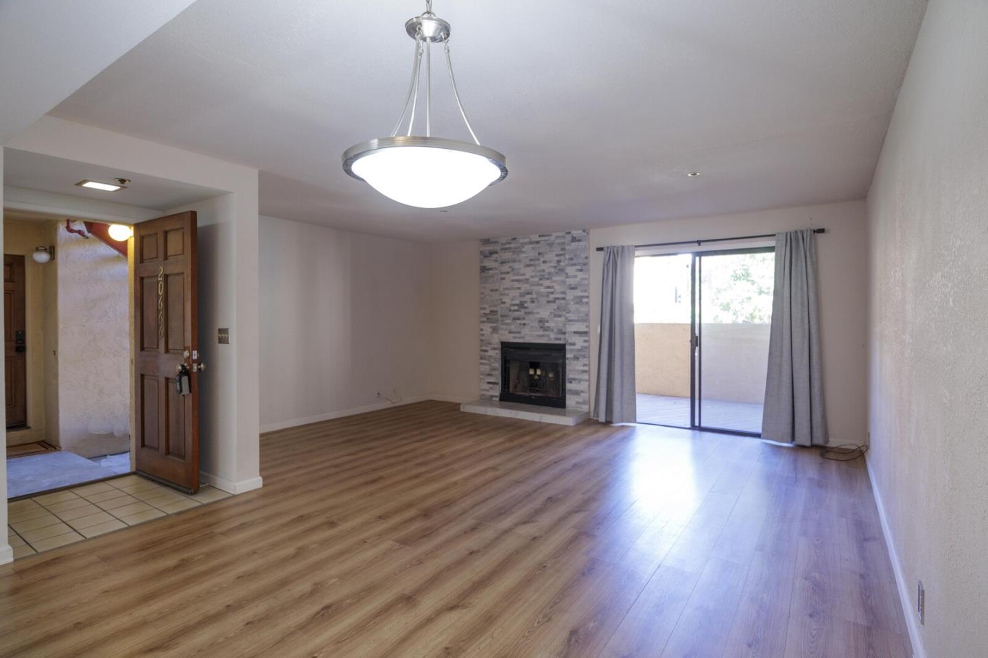 Detail Gallery Image 8 of 36 For 20666 Celeste Cir, Cupertino,  CA 95014 - 1 Beds | 1 Baths