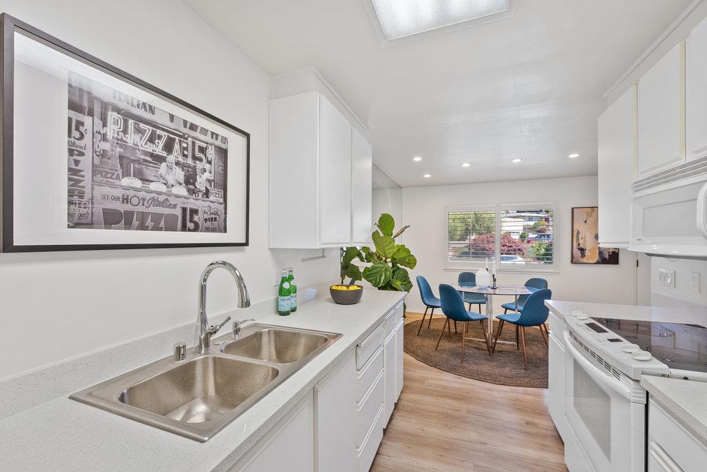 Detail Gallery Image 6 of 31 For 1582 Dolphin Dr, Aptos,  CA 95003 - 3 Beds | 2/1 Baths