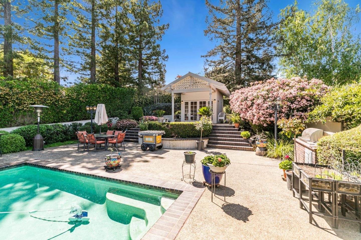 Detail Gallery Image 33 of 58 For 12308 Crayside Ln, Saratoga,  CA 95070 - 5 Beds | 4/2 Baths