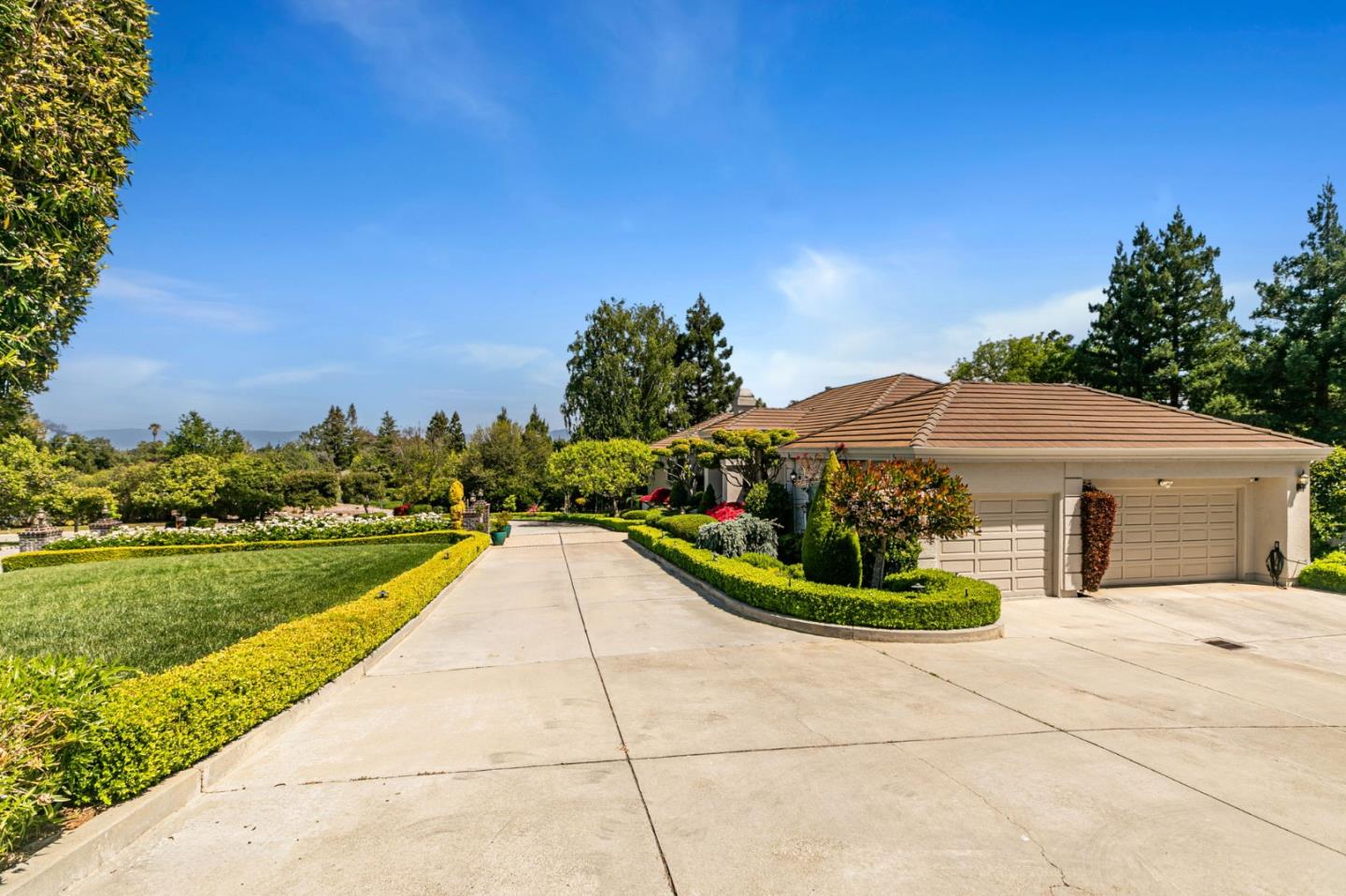 Detail Gallery Image 54 of 58 For 12308 Crayside Ln, Saratoga,  CA 95070 - 5 Beds | 4/2 Baths
