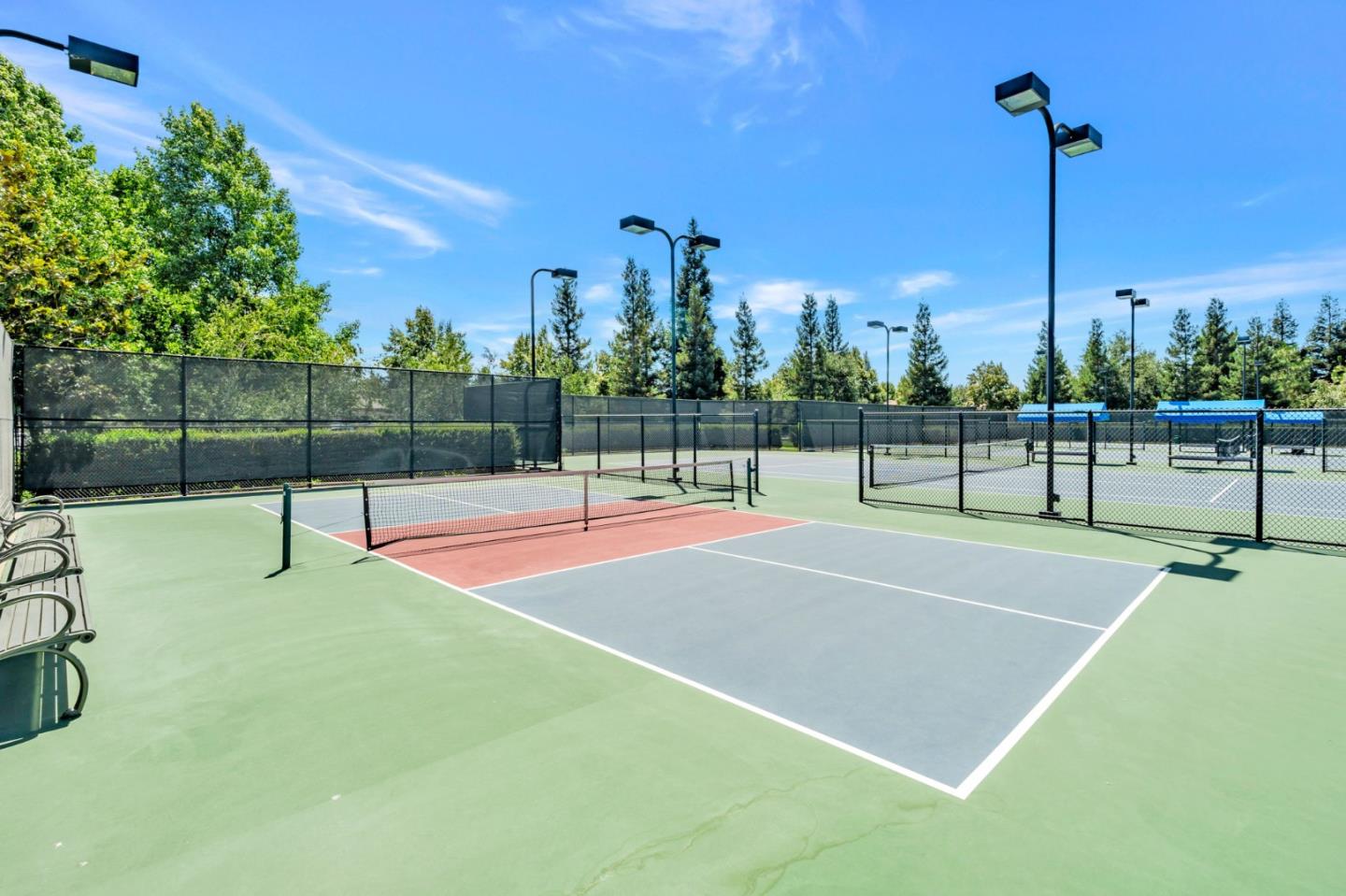 Detail Gallery Image 25 of 27 For 2491 Redbud Way, Manteca,  CA 95336 - 3 Beds | 2 Baths
