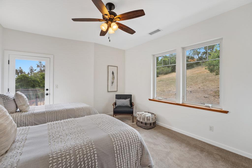 Detail Gallery Image 26 of 60 For 350 Windsong Way, Watsonville,  CA 95076 - 5 Beds | 4 Baths