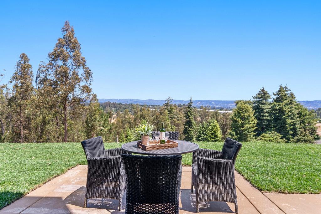 Detail Gallery Image 48 of 60 For 350 Windsong Way, Watsonville,  CA 95076 - 5 Beds | 4 Baths