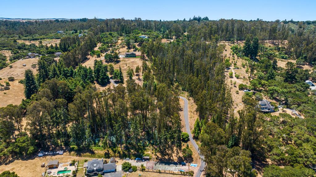 Detail Gallery Image 55 of 60 For 350 Windsong Way, Watsonville,  CA 95076 - 5 Beds | 4 Baths