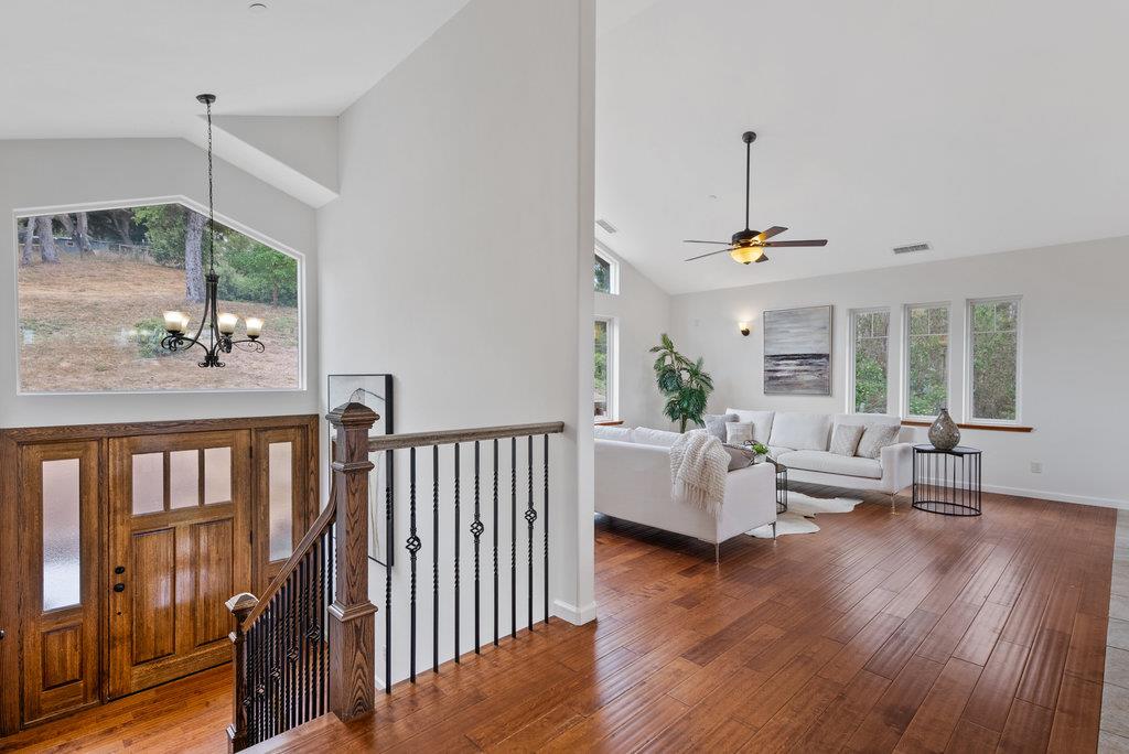 Detail Gallery Image 7 of 60 For 350 Windsong Way, Watsonville,  CA 95076 - 5 Beds | 4 Baths
