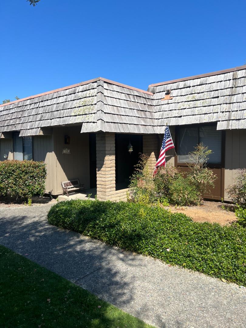 Detail Gallery Image 1 of 48 For 23799 Monterey Salinas Hwy #20,  Salinas,  CA 93908 - 2 Beds | 2 Baths