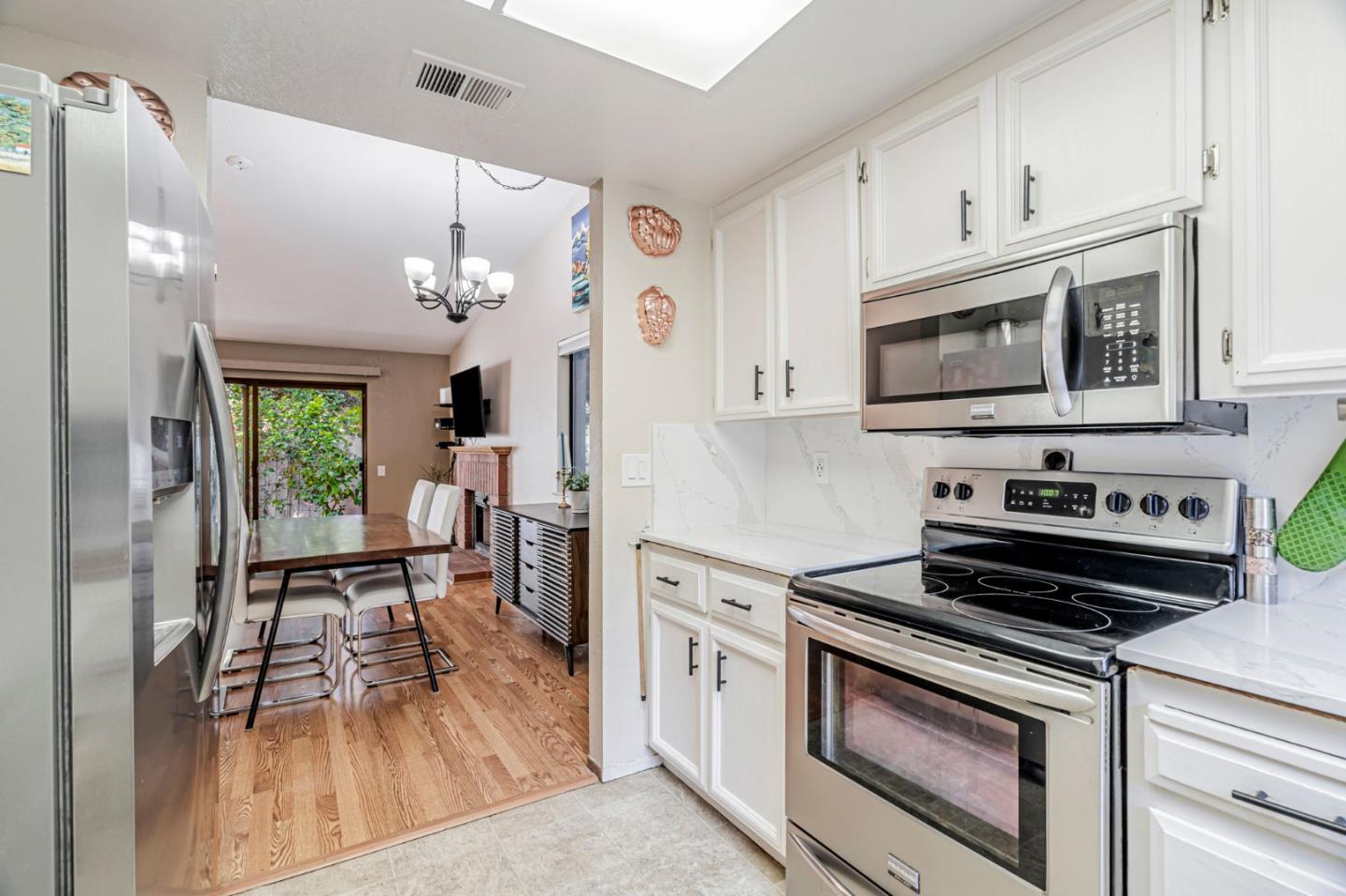 Detail Gallery Image 13 of 34 For 5022 Treaty Ct, San Jose,  CA 95136 - 2 Beds | 2 Baths