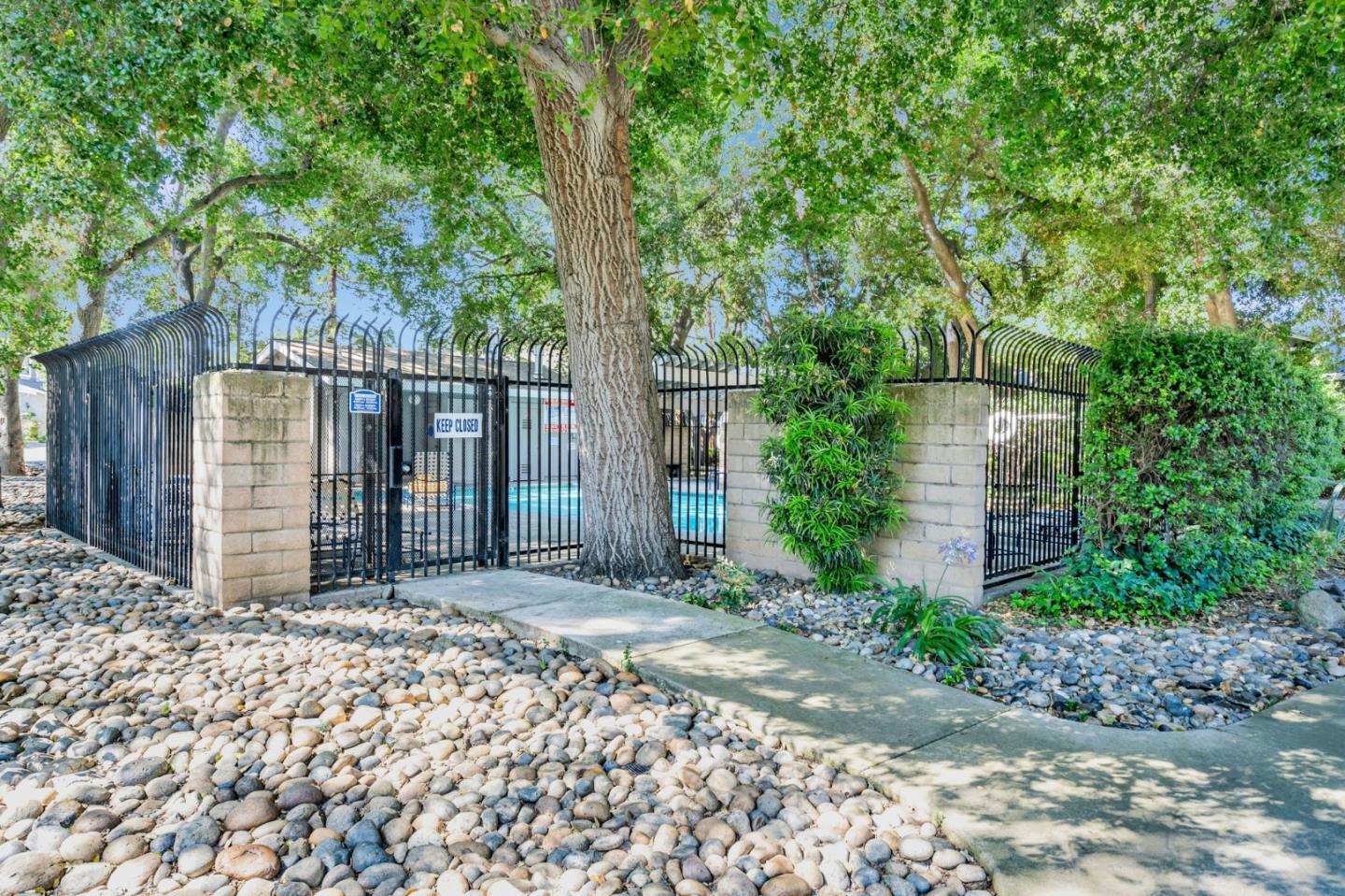 Detail Gallery Image 32 of 34 For 5022 Treaty Ct, San Jose,  CA 95136 - 2 Beds | 2 Baths