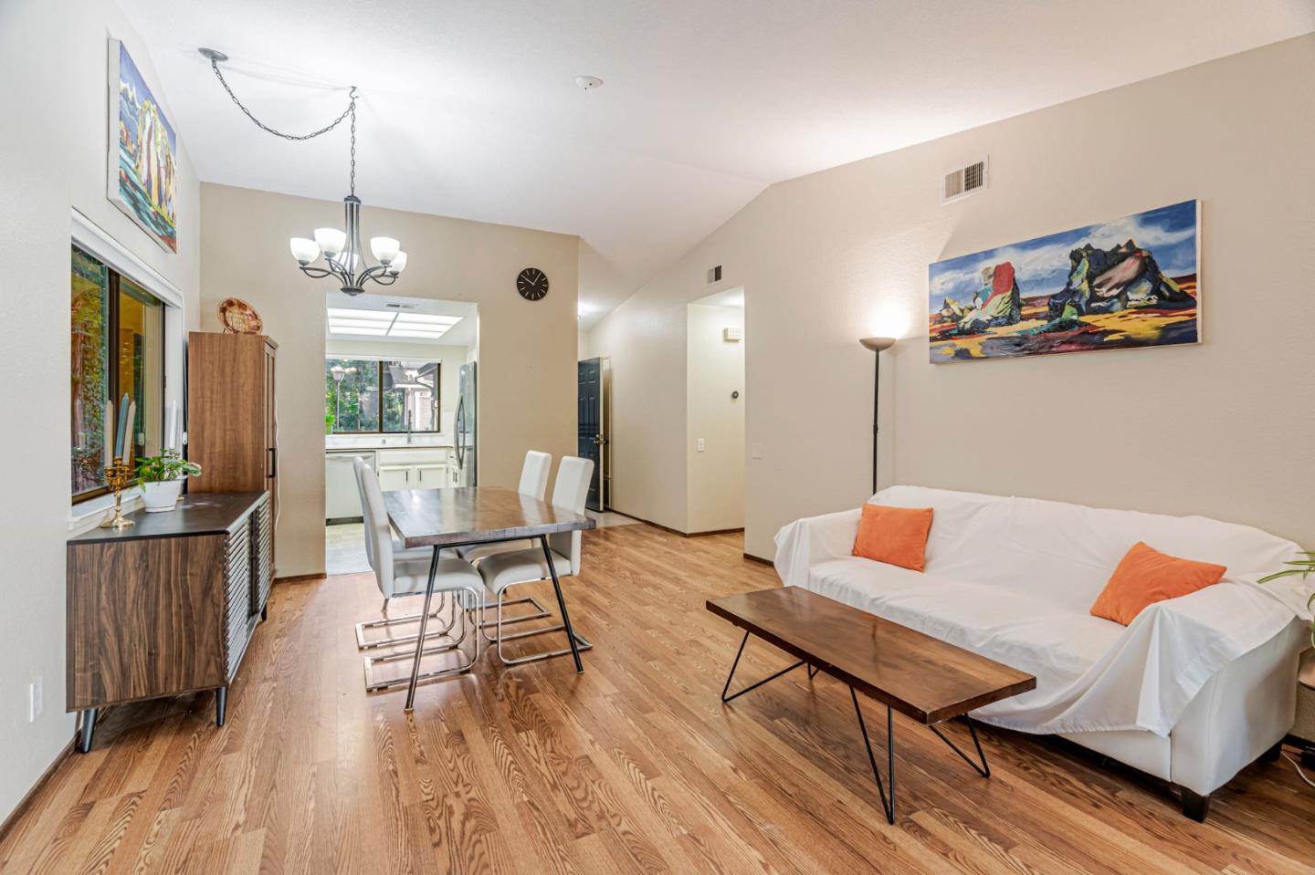 Detail Gallery Image 9 of 34 For 5022 Treaty Ct, San Jose,  CA 95136 - 2 Beds | 2 Baths