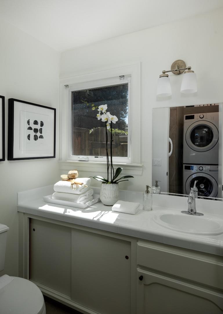 Detail Gallery Image 10 of 18 For 822 Jordan Ave, Los Altos,  CA 94022 - 2 Beds | 1/1 Baths