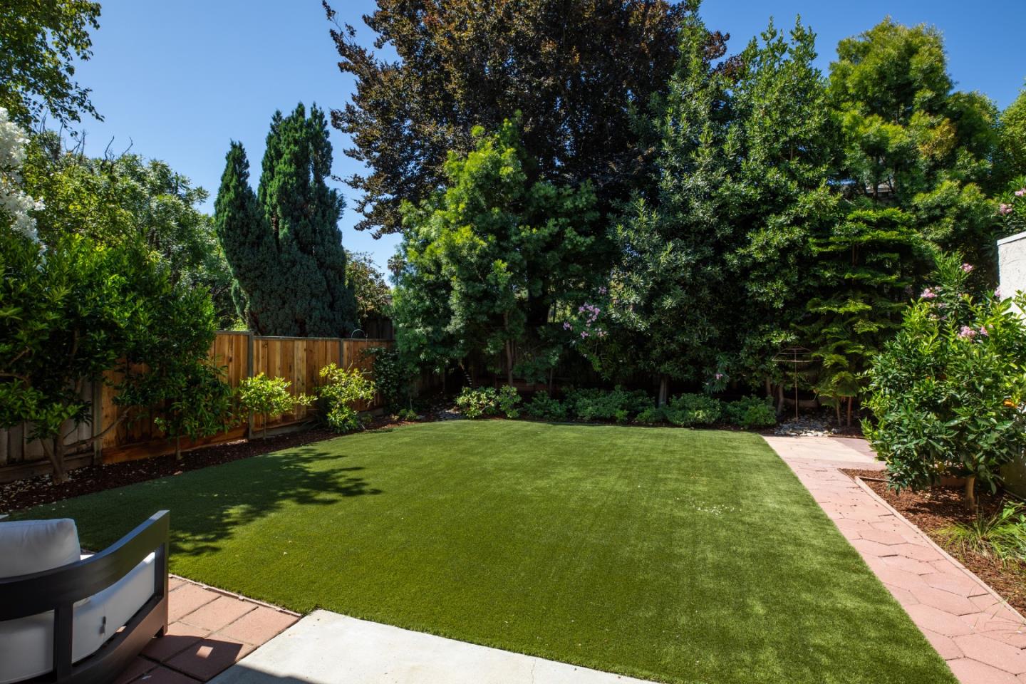 Detail Gallery Image 15 of 18 For 822 Jordan Ave, Los Altos,  CA 94022 - 2 Beds | 1/1 Baths