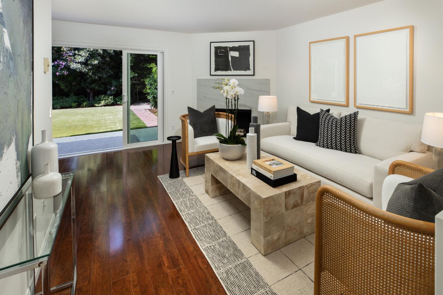 Detail Gallery Image 4 of 18 For 822 Jordan Ave, Los Altos,  CA 94022 - 2 Beds | 1/1 Baths