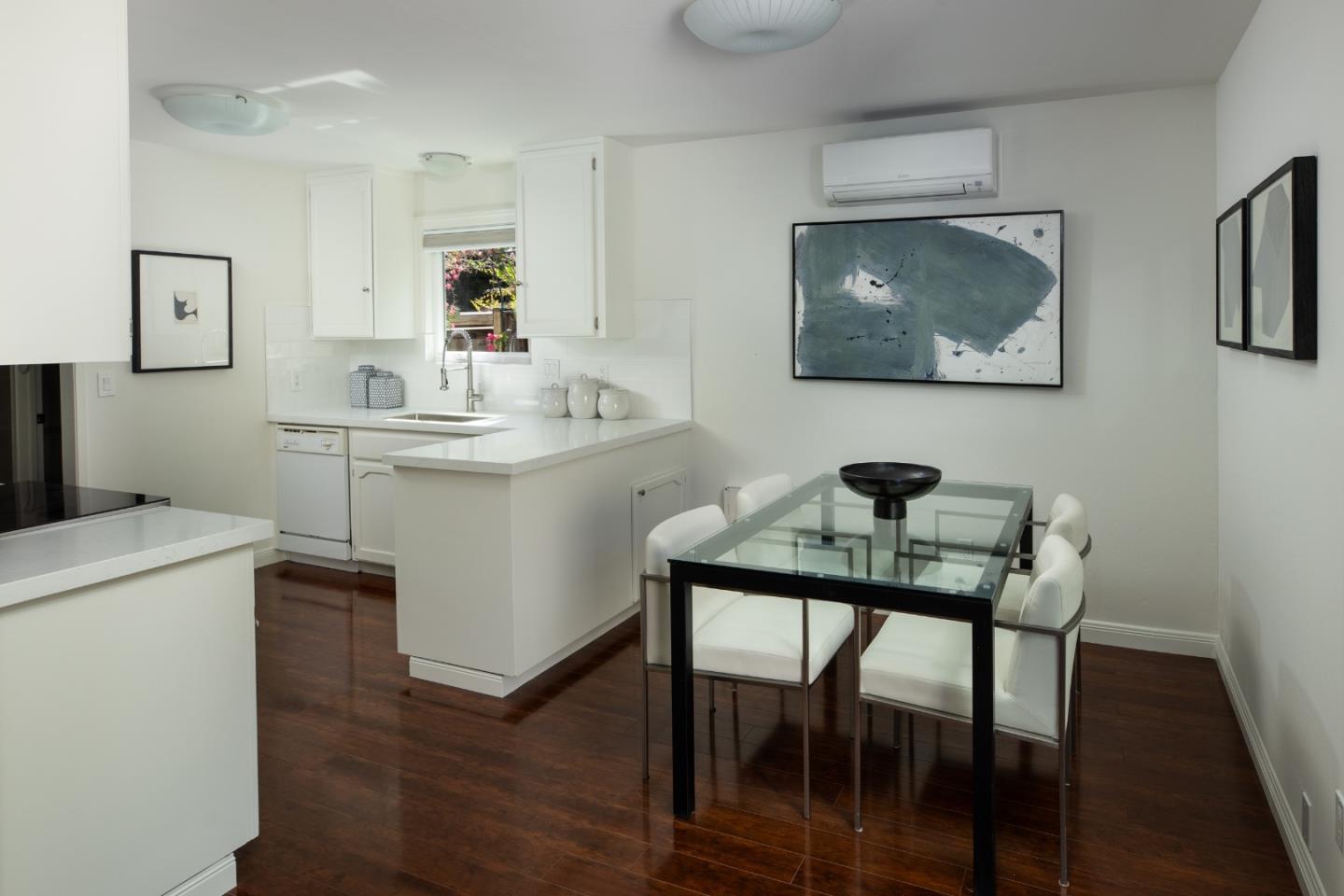 Detail Gallery Image 6 of 18 For 822 Jordan Ave, Los Altos,  CA 94022 - 2 Beds | 1/1 Baths