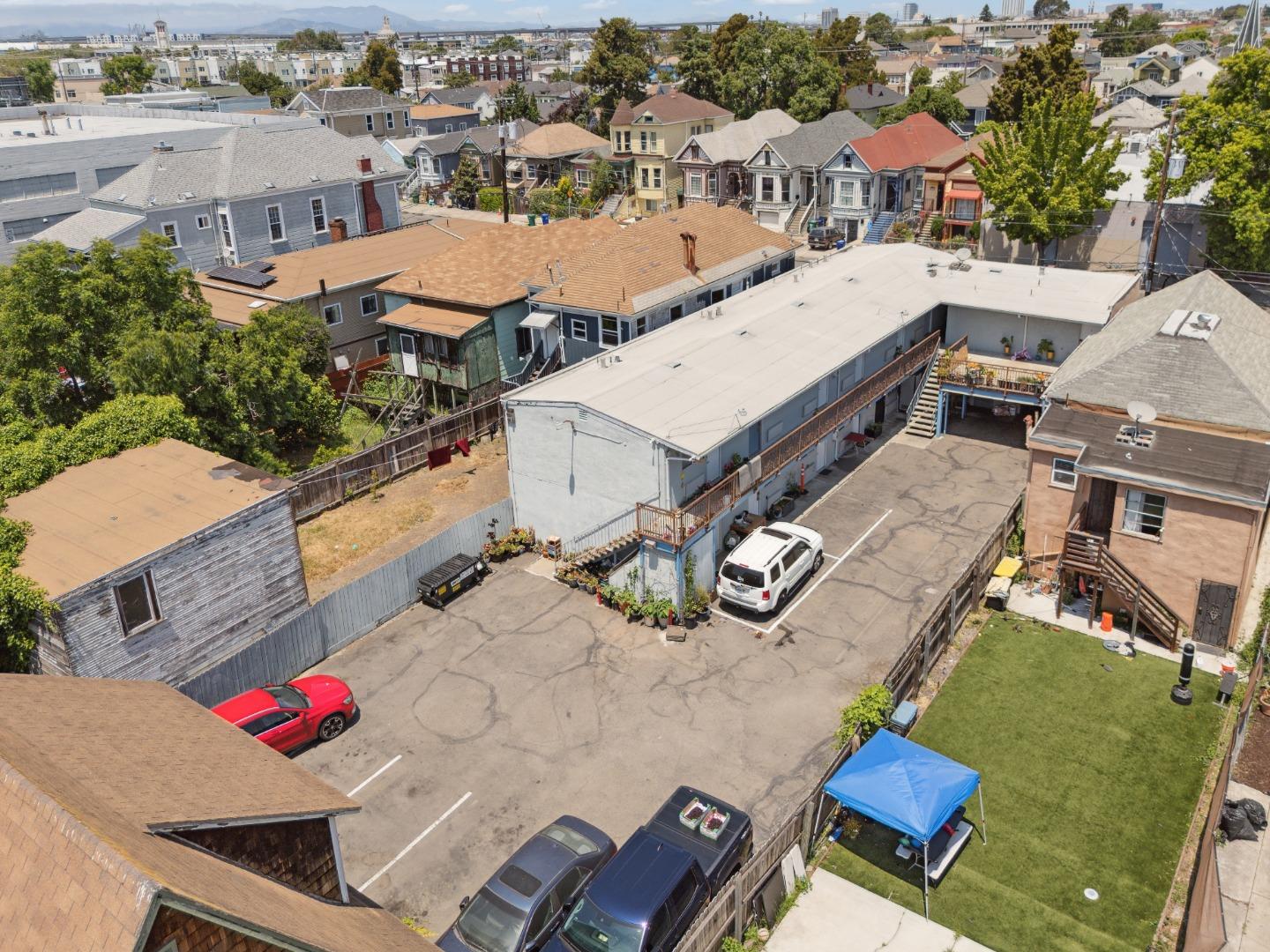 Detail Gallery Image 12 of 40 For 839 Isabella St, Oakland,  CA 94607 - – Beds | – Baths