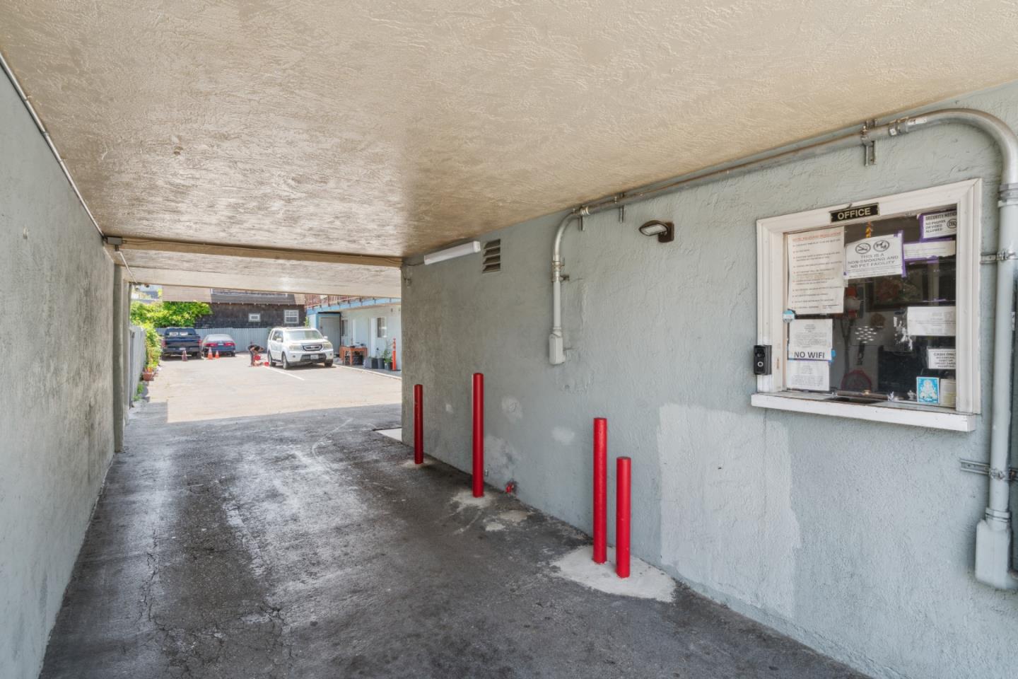Detail Gallery Image 15 of 40 For 839 Isabella St, Oakland,  CA 94607 - – Beds | – Baths