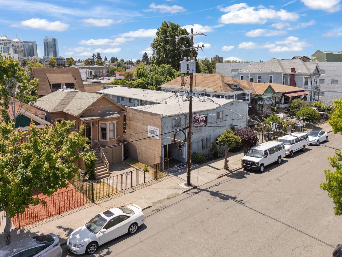 Detail Gallery Image 6 of 40 For 839 Isabella St, Oakland,  CA 94607 - – Beds | – Baths