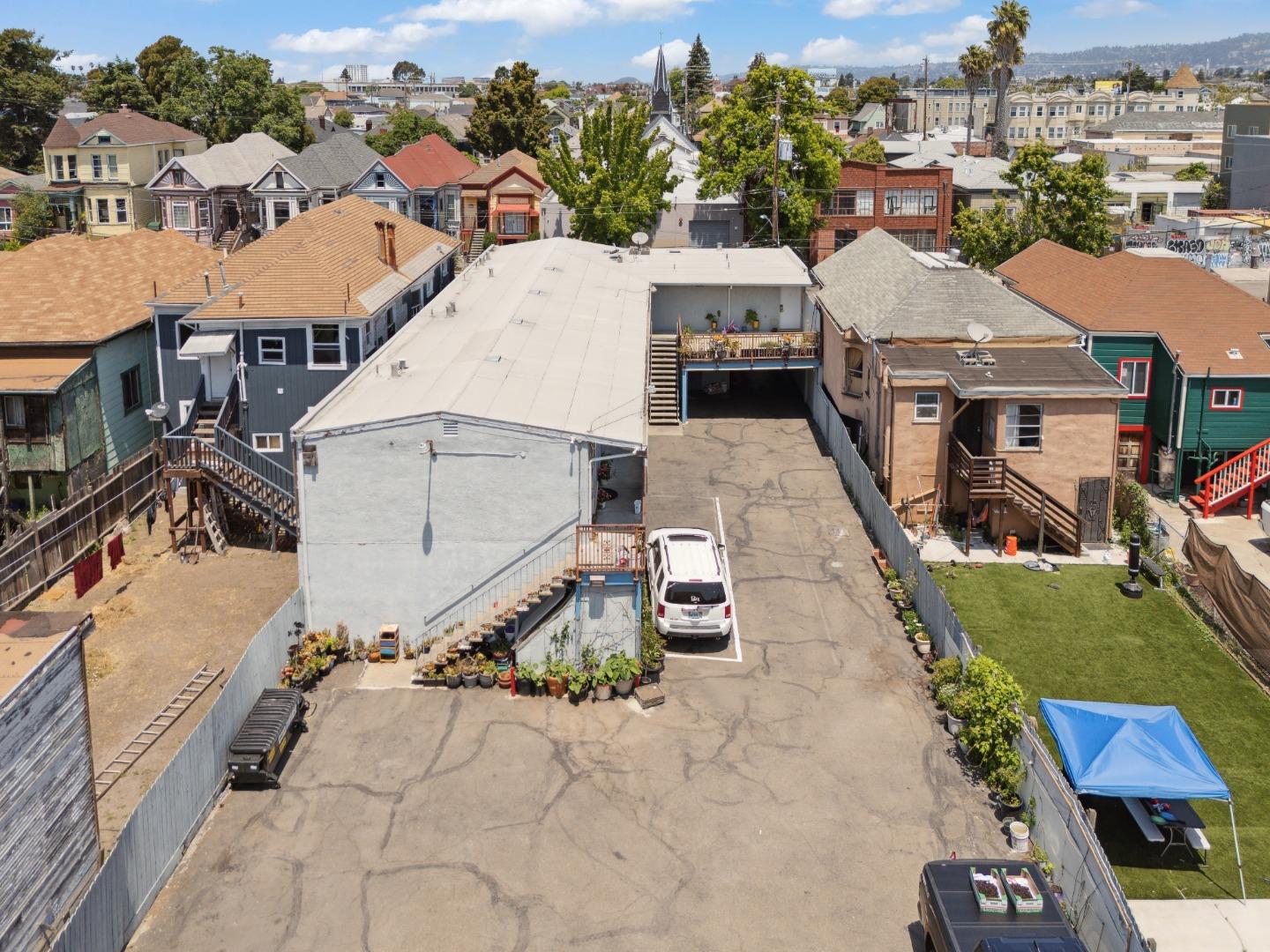 Detail Gallery Image 7 of 40 For 839 Isabella St, Oakland,  CA 94607 - – Beds | – Baths