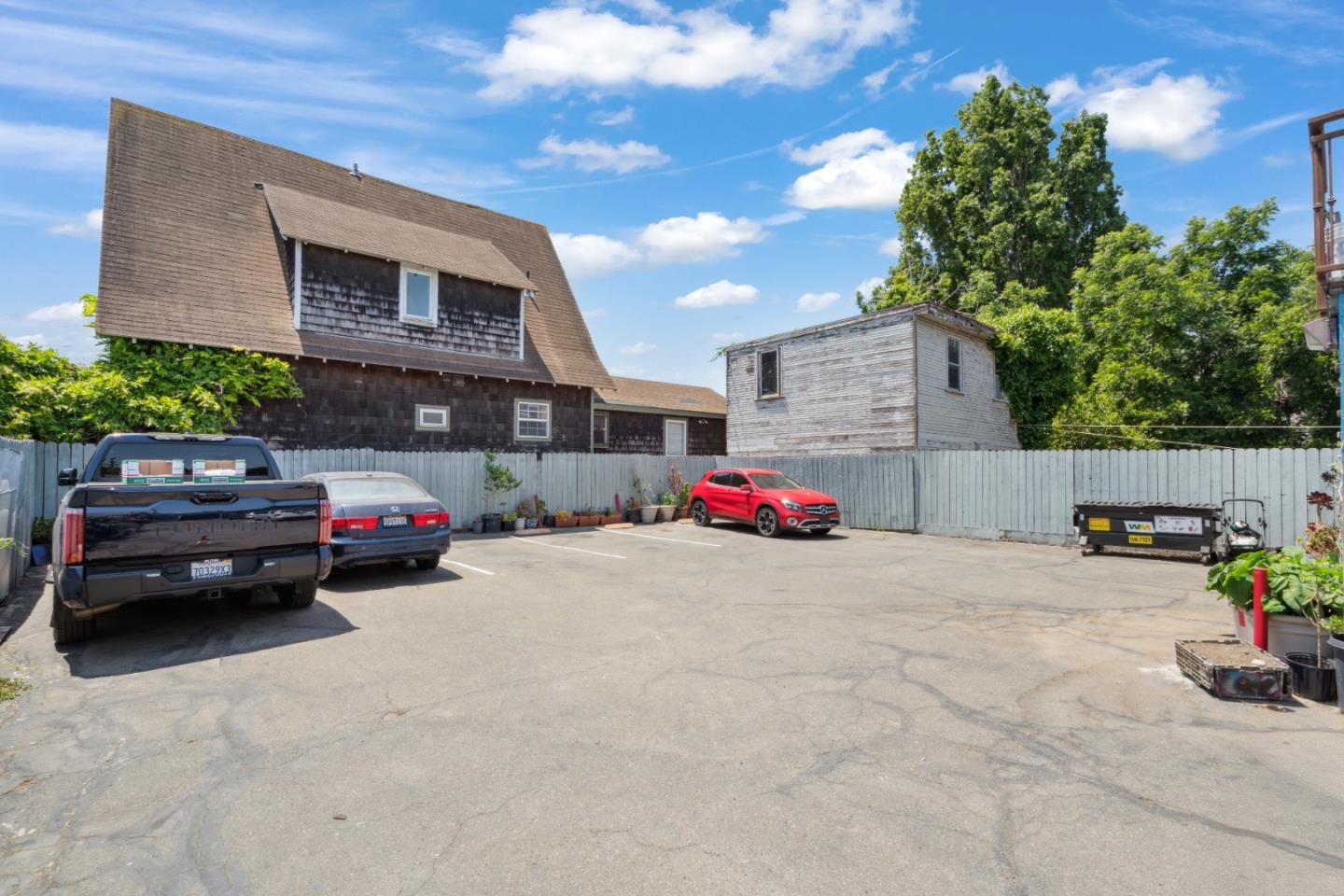Detail Gallery Image 8 of 40 For 839 Isabella St, Oakland,  CA 94607 - – Beds | – Baths