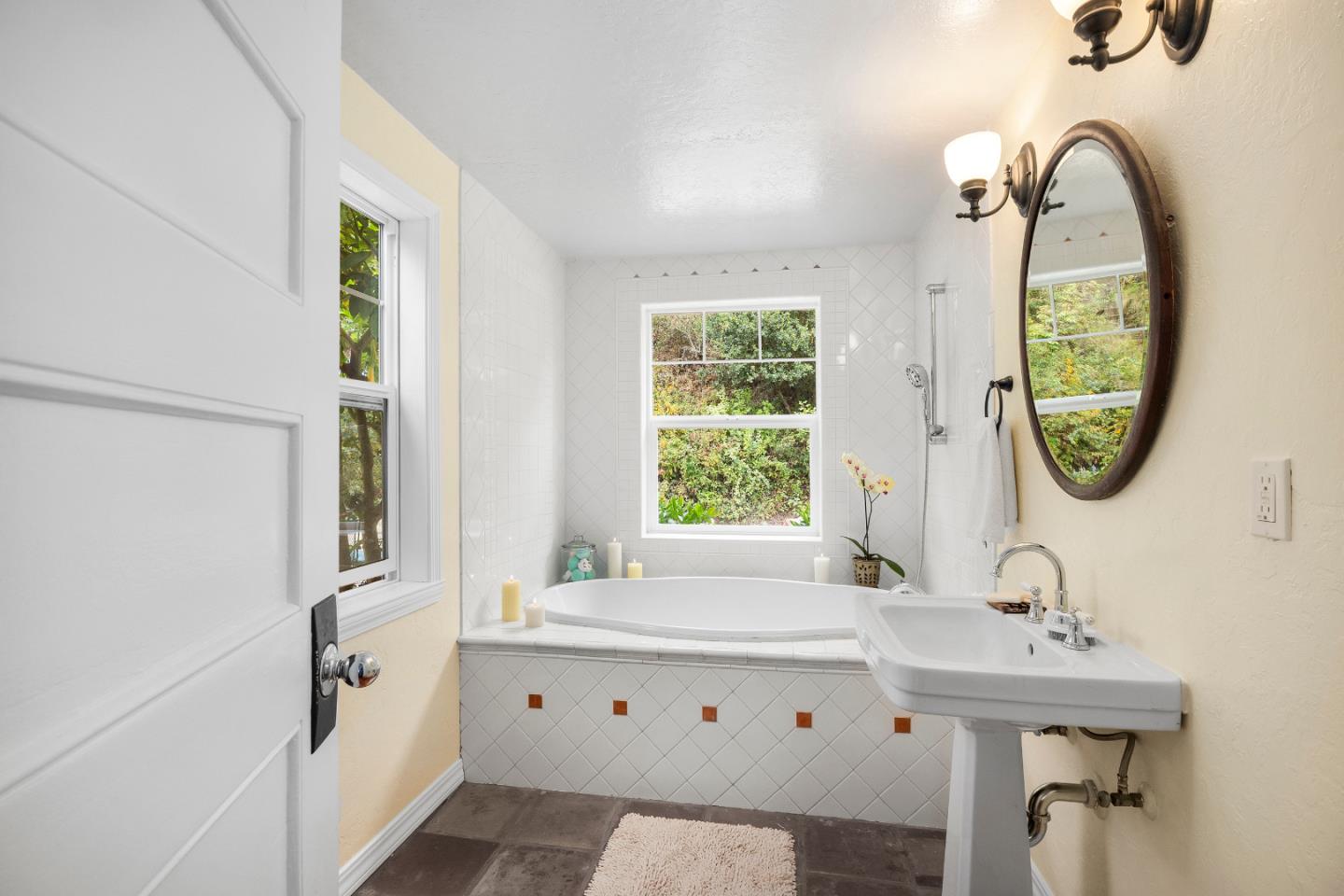 Detail Gallery Image 22 of 52 For 122 Strawberry Canyon Rd, Royal Oaks,  CA 95076 - 2 Beds | 1 Baths