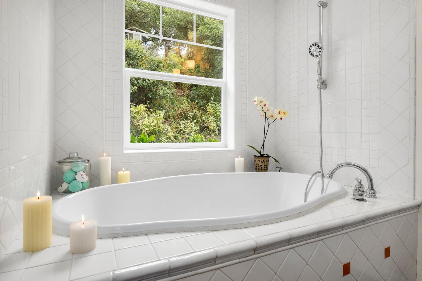 Detail Gallery Image 23 of 52 For 122 Strawberry Canyon Rd, Royal Oaks,  CA 95076 - 2 Beds | 1 Baths