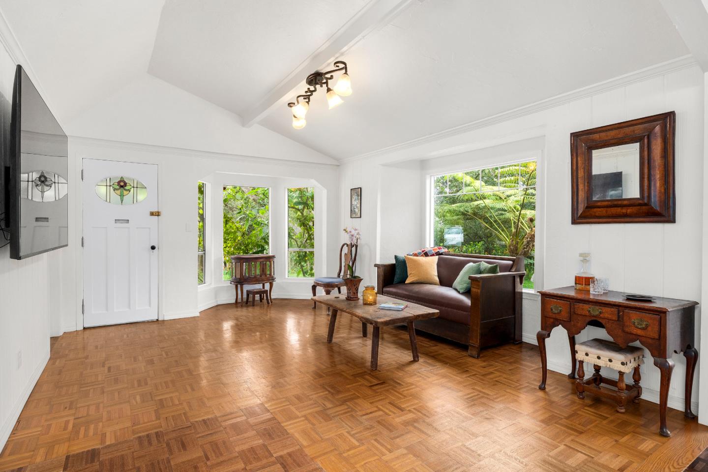 Detail Gallery Image 7 of 52 For 122 Strawberry Canyon Rd, Royal Oaks,  CA 95076 - 2 Beds | 1 Baths