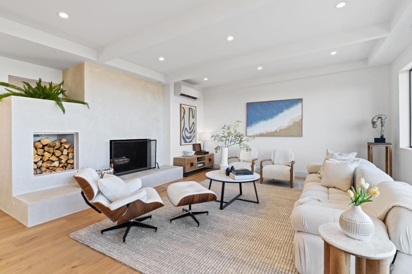 Detail Gallery Image 12 of 41 For 760 Loma Ct, Redwood City,  CA 94062 - 4 Beds | 3/1 Baths